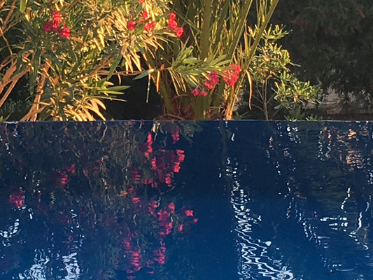 LES AVANTAGES DE NOTRE PEINTURE POUR PISCINE - Matières et Béton